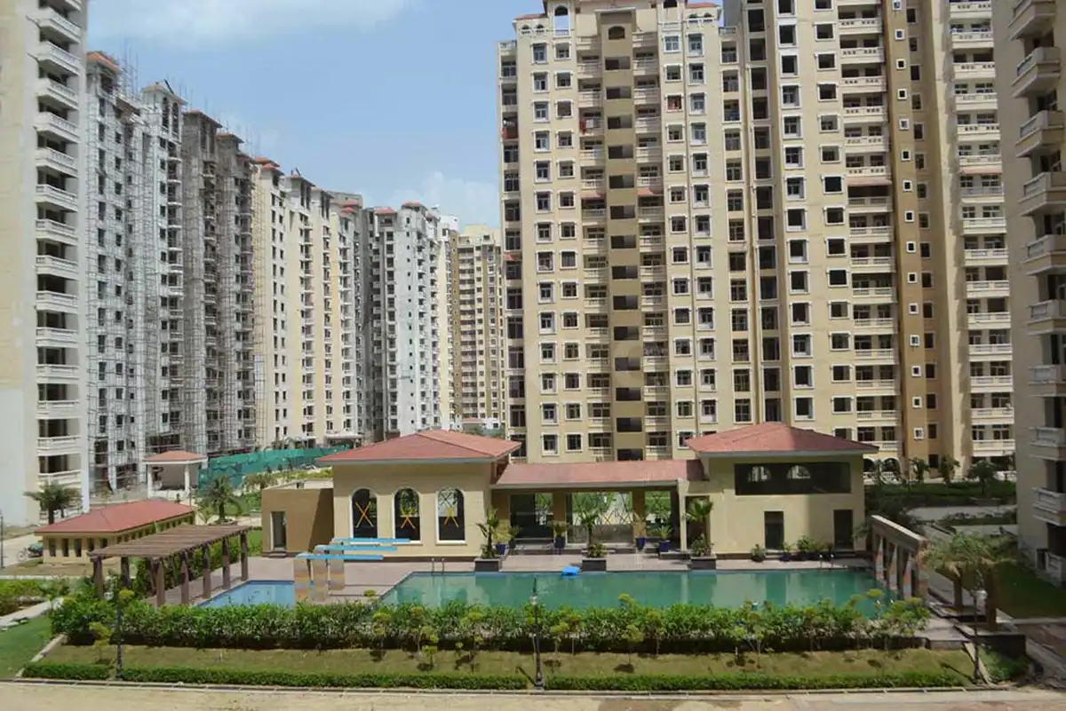 Amrapali Princely Estate image 3