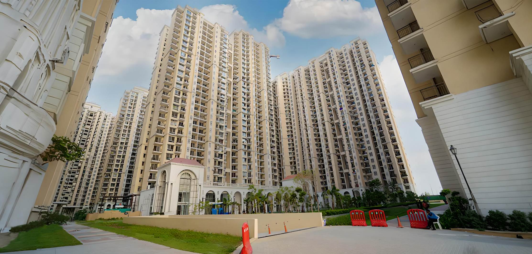 Grand Paeonia At Prateek Grand City image 1
