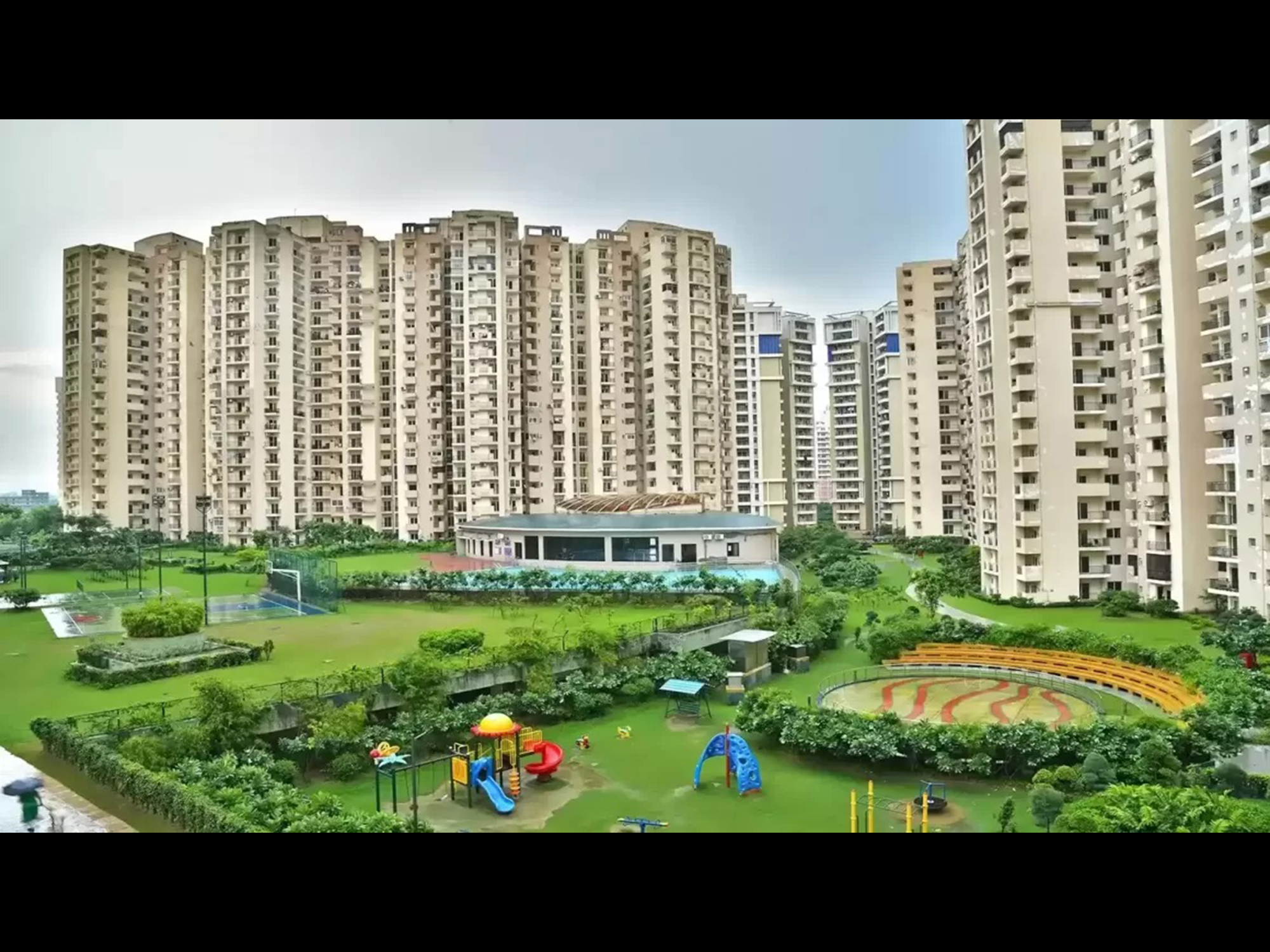 Paramount Floraville image 1