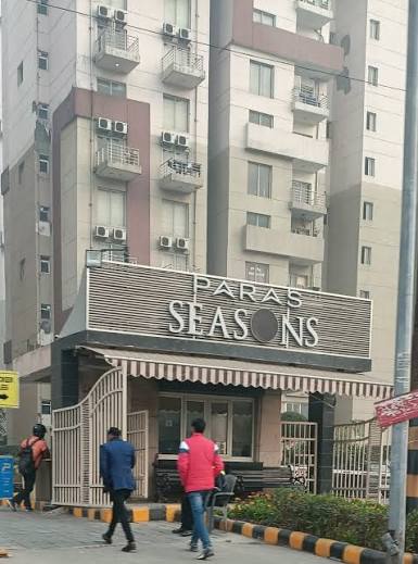 Paras Seasons image 3