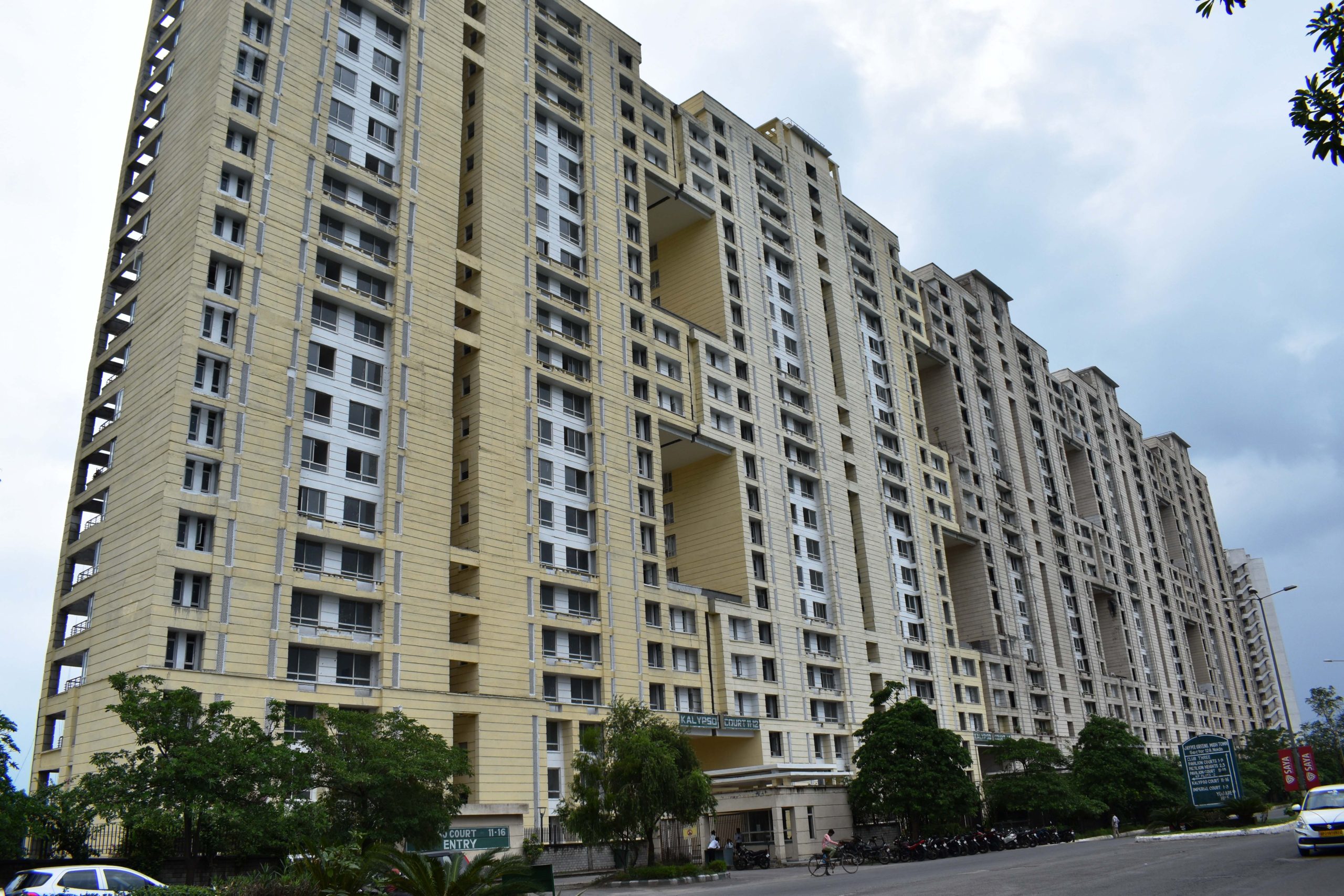 Pavilion Heights image 3