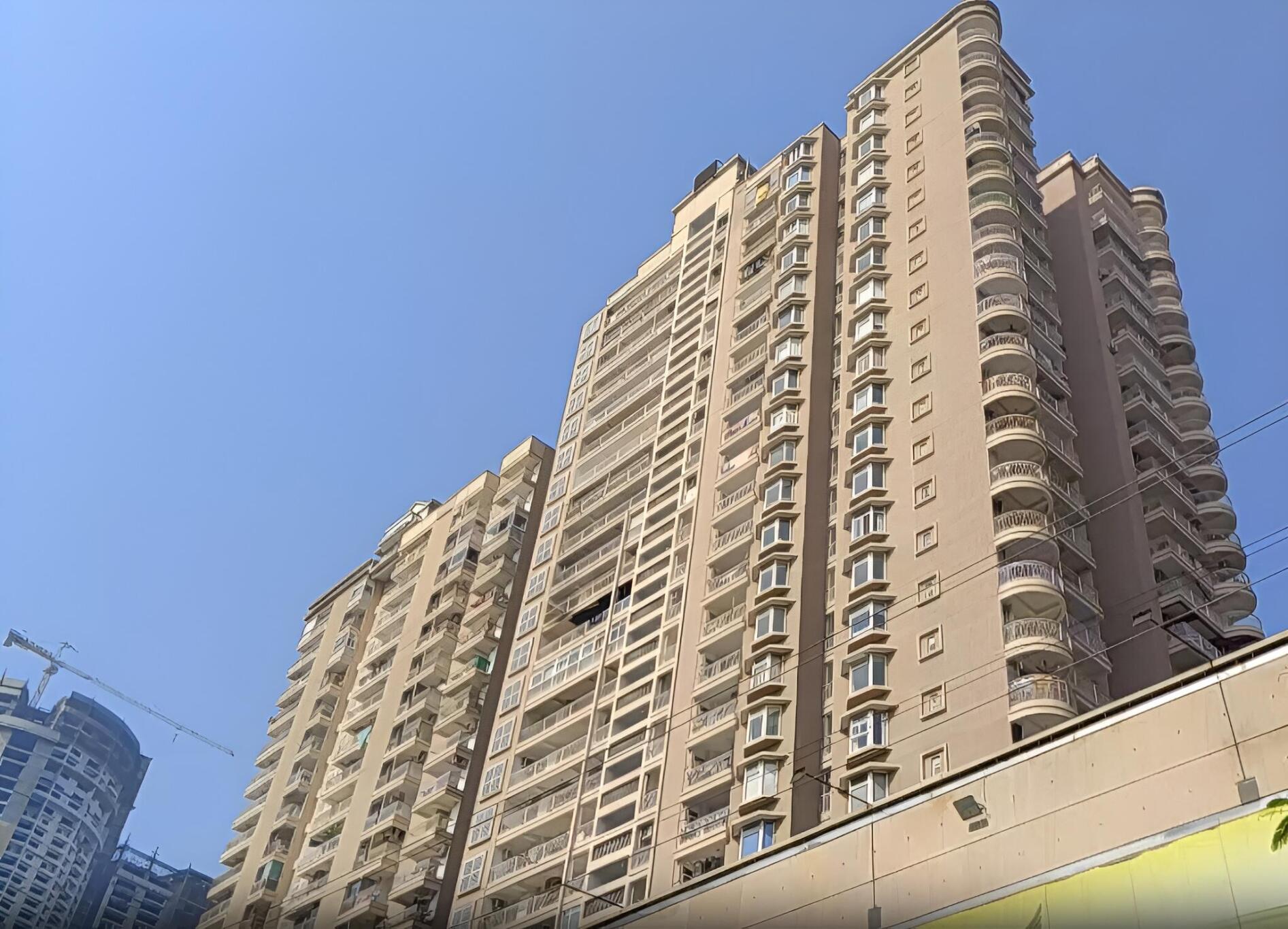 Ajnara Grand Heritage image 1