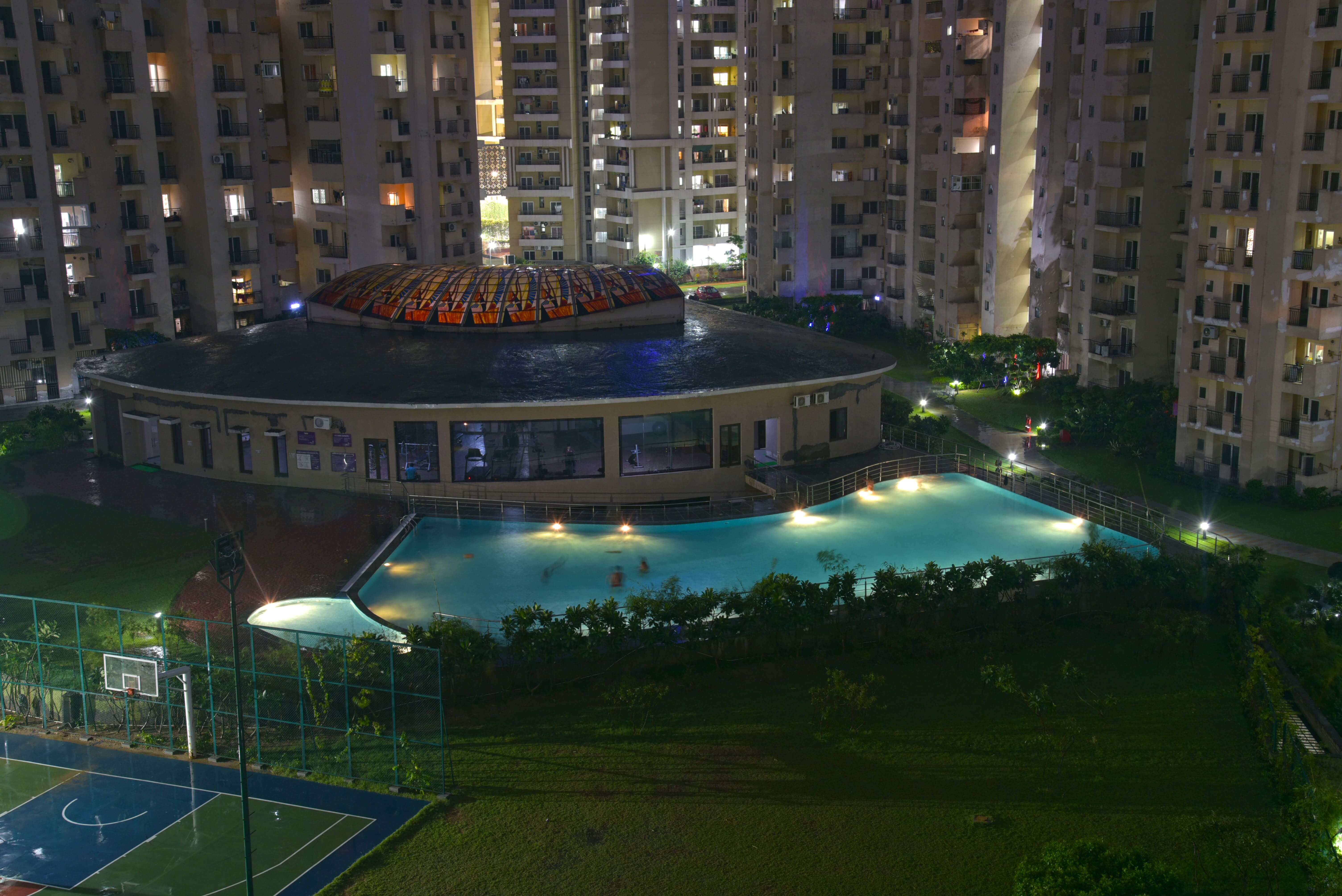 Paramount Floraville image 3
