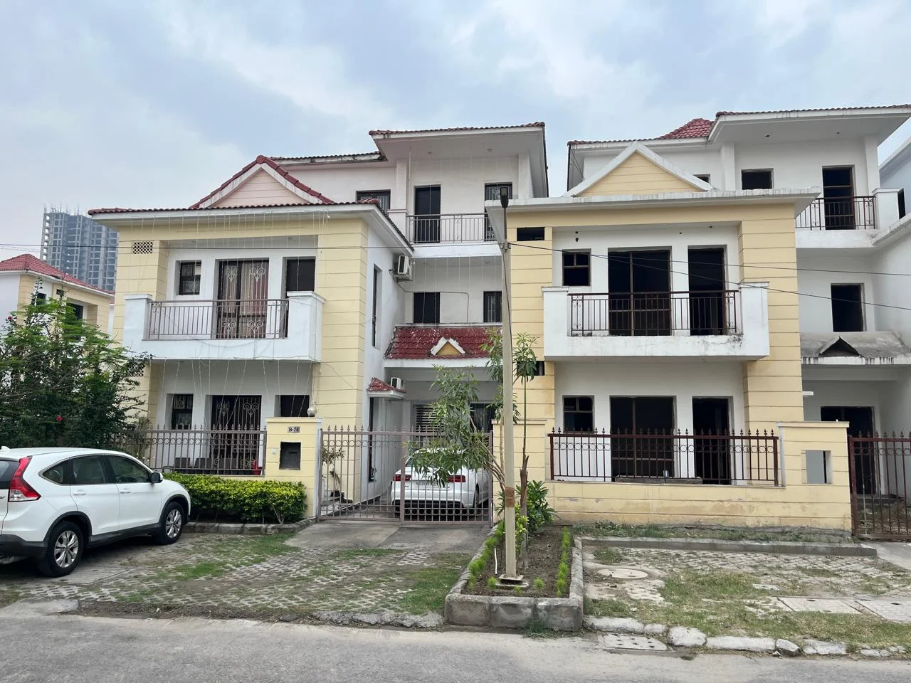 4 BHK Independent House / Villa for sale in Sector 131, Jaypee Wishtown, Noida