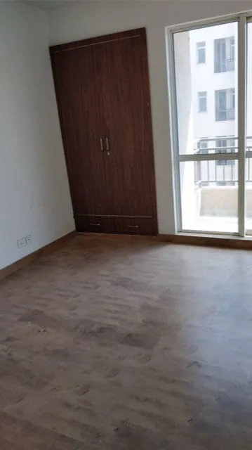4 BHK Flat / Apartment for sale in Kalpataru Vista, Sector 128, Noida