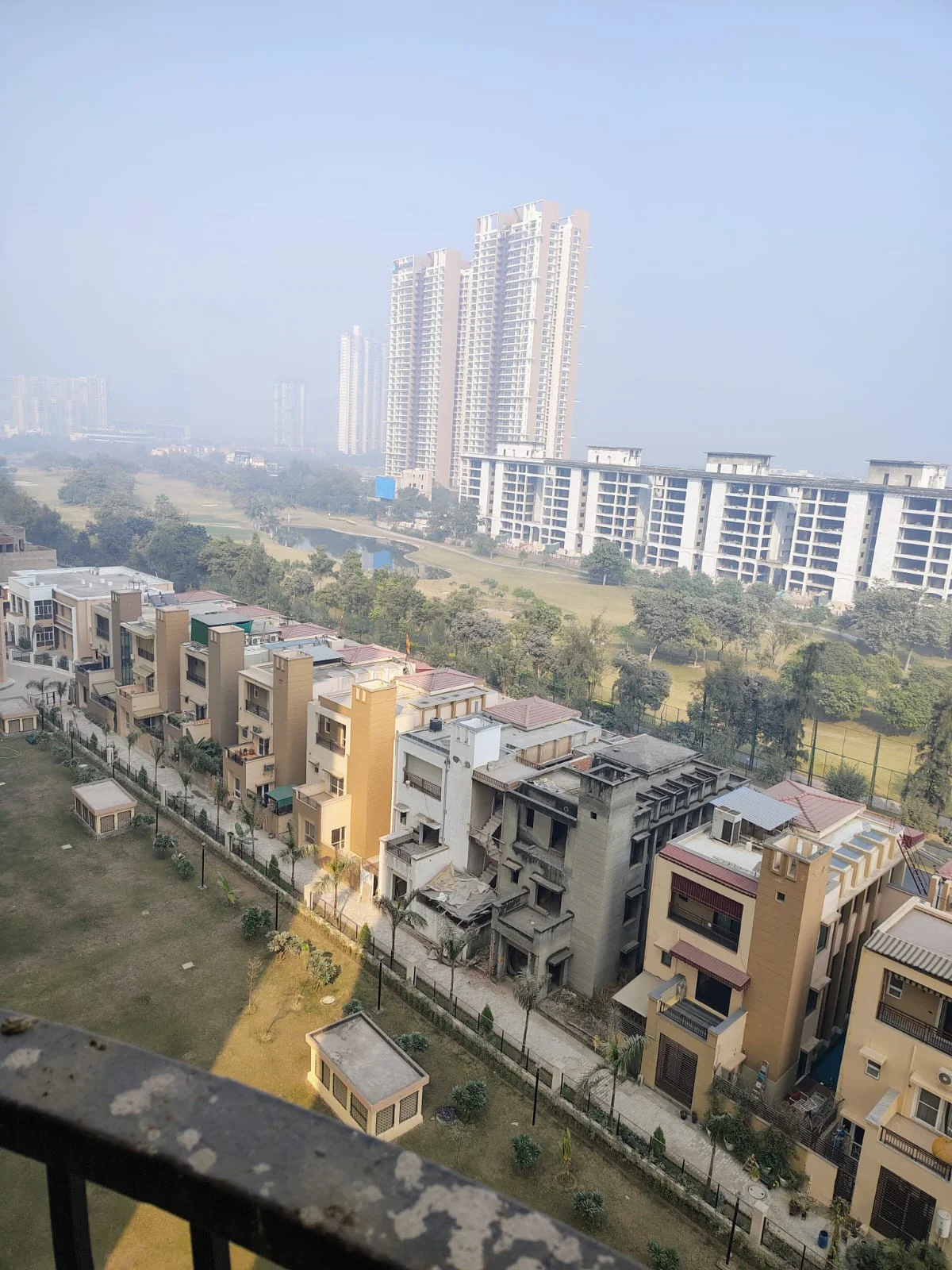 Spacious 3 Room Residence + Service Area | KNIGHT'S COURT