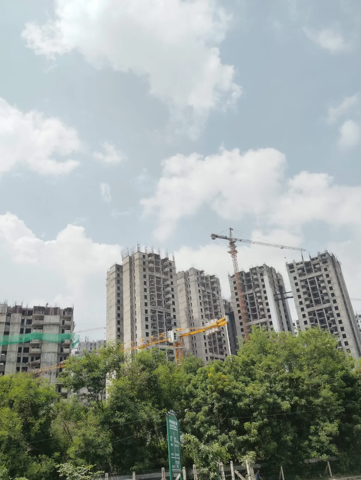 4 BHK Flat / Apartment for sale in Krescent, Sector 129, Noida