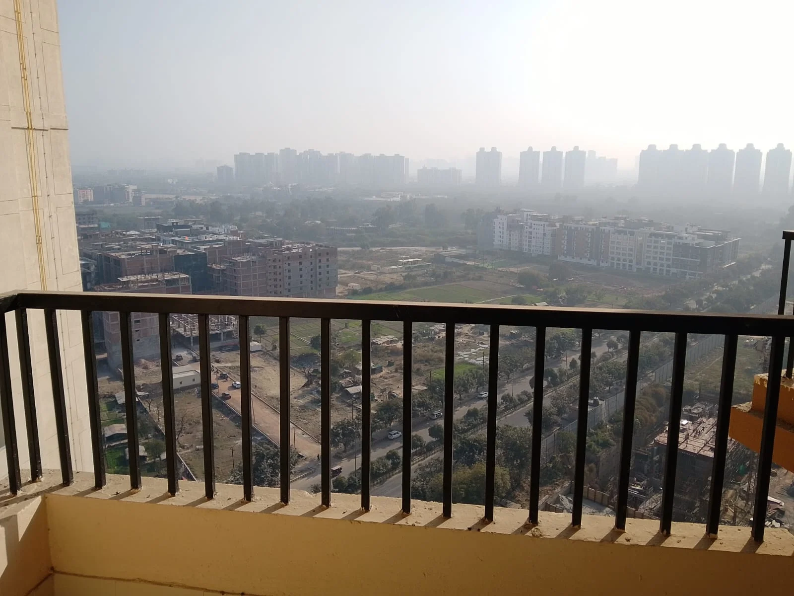 3 BHK Flat / Apartment for sale in Amrapali Heartbeat City, Sector 107, Noida