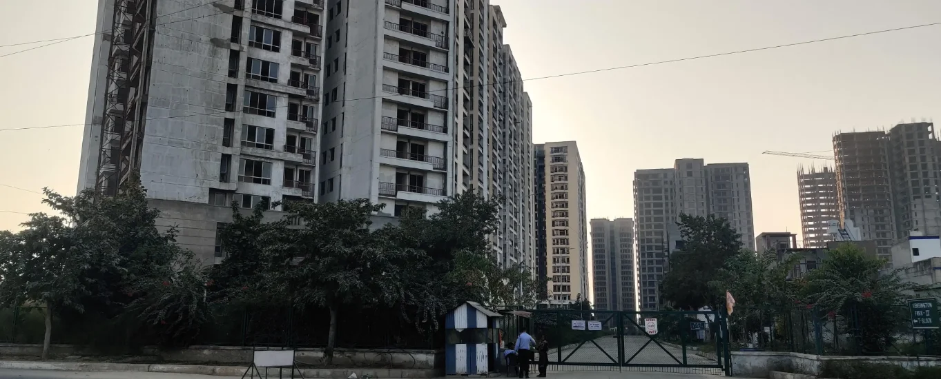 2 BHK Flat / Apartment for sale in Kensington Boulevard, Sector 131, Noida